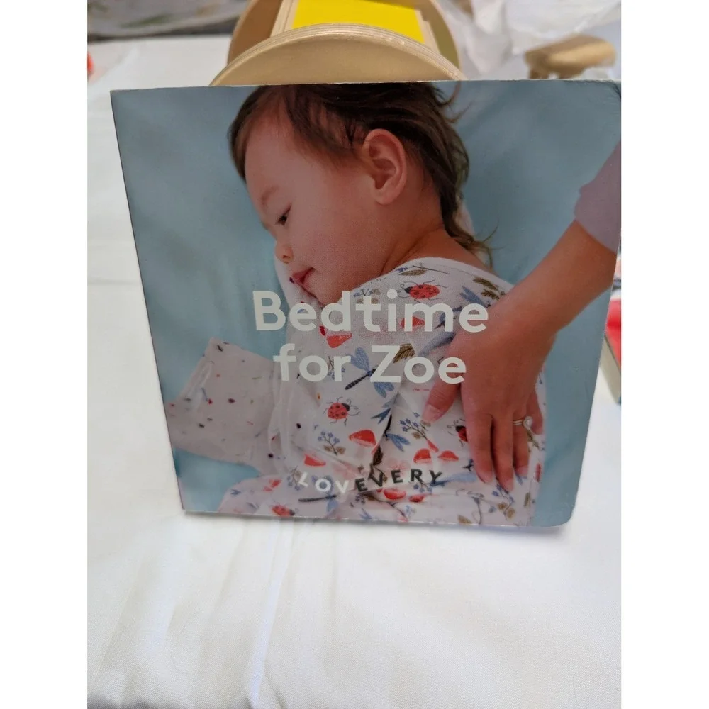Lovevery Montessori Wooden Spinning Rainbow Drum & Rattle‎ Shaker, 2 Board Books